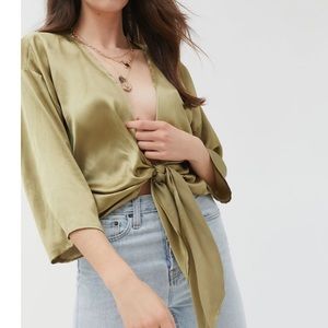 Urban Outfitters Silky Green Tie Top sz S